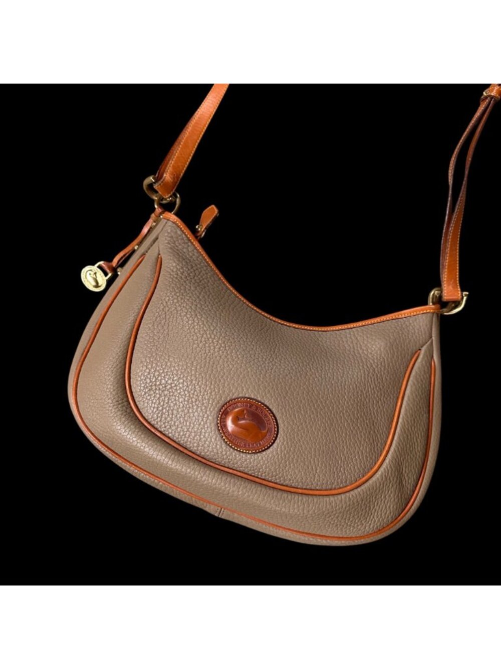 Vintage Dooney & Bourke Purse Crescent Sac Shoulder Bag Taupe Leather 1990s USA - Picture 2 of 16
